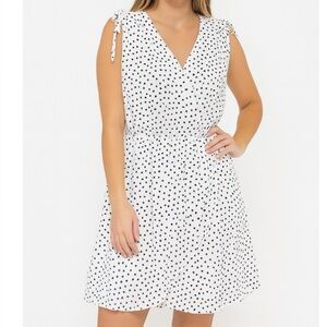 Collection Concepts dress SZ small wrap white and black dotted above knee dress